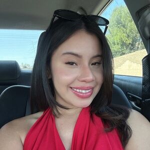 Meet your Posher, Daniela